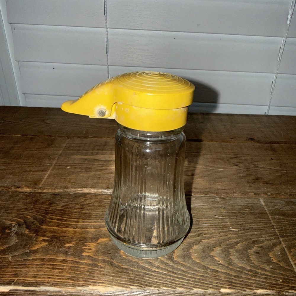 Vintage Salt/pepper Shaker‎